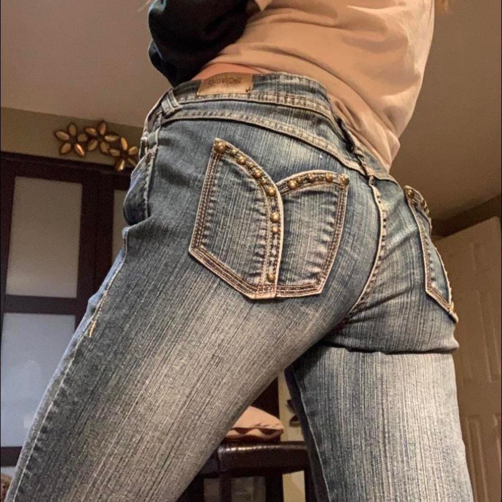 BONGO Y2K Mcbling Jeans with Embellished back Pockets - Picture 7 of 7